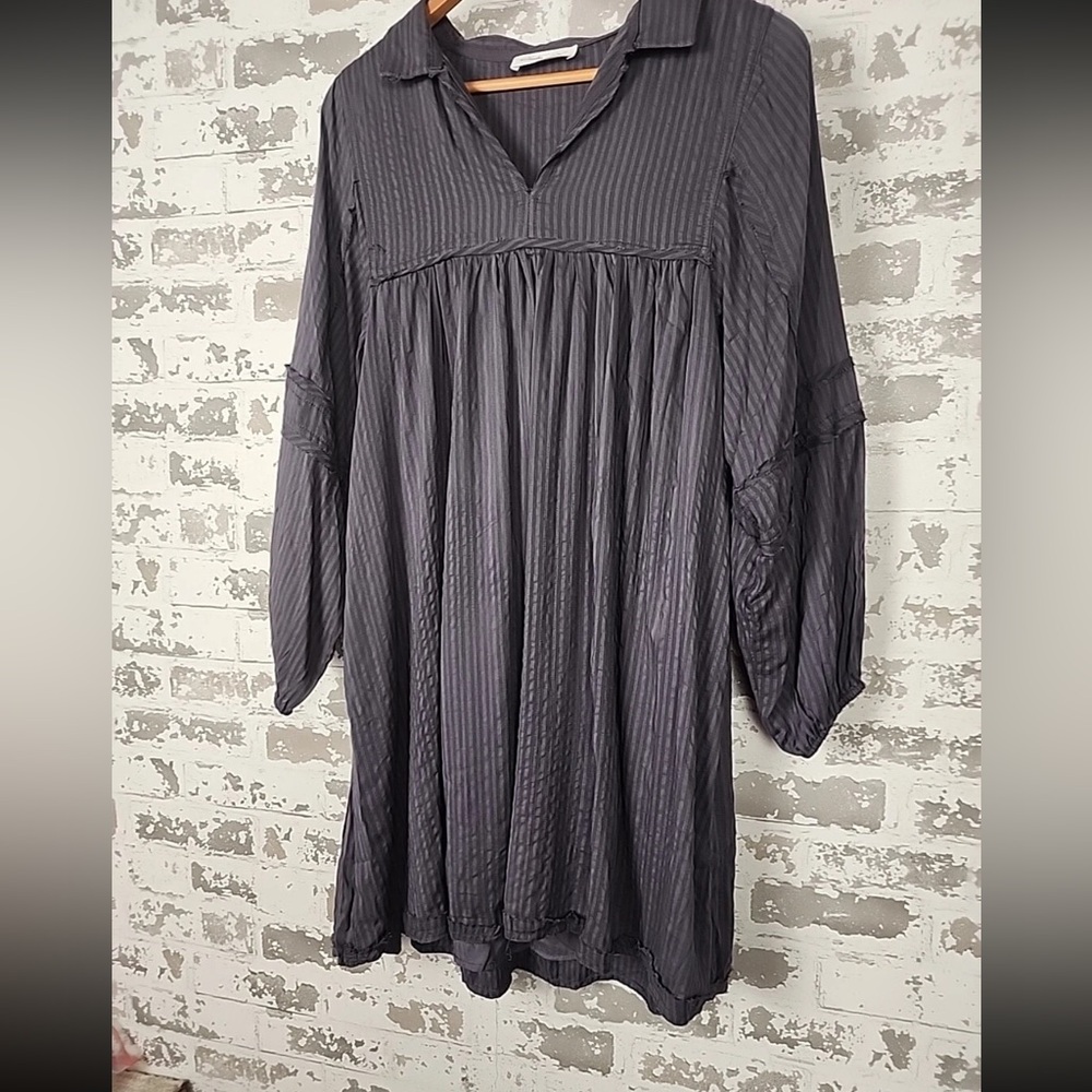 NWOT Carly Jean Los Angeles Navy Sheith Raw Hem Long Sleeve Midi Dress - Picture 13 of 16